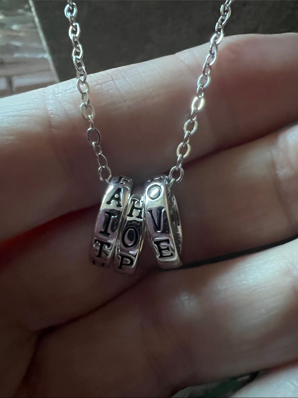 Silver love hope faith Spinner Ring Necklace - Silver